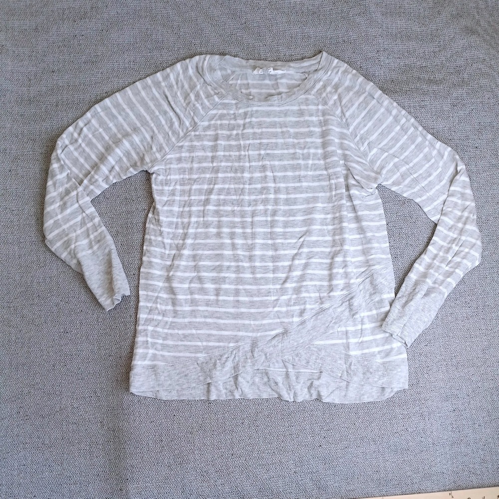 Workshop Republic Sweatshirt Womens L Gray Striped Crossover Hem Excellent